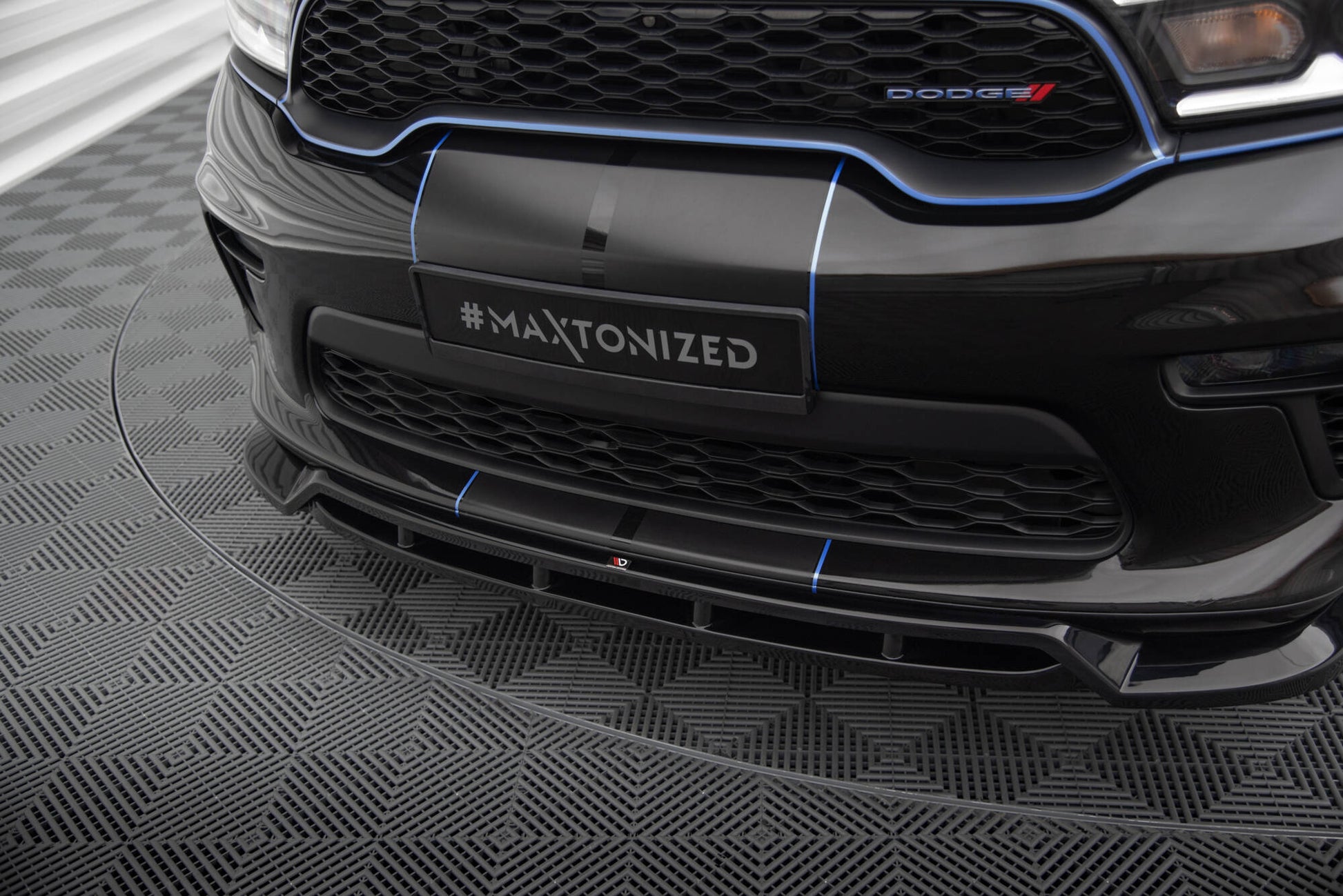 Maxton Front Ansatz für Dodge Durango Mk3 Facelift schwarz Hochglanz