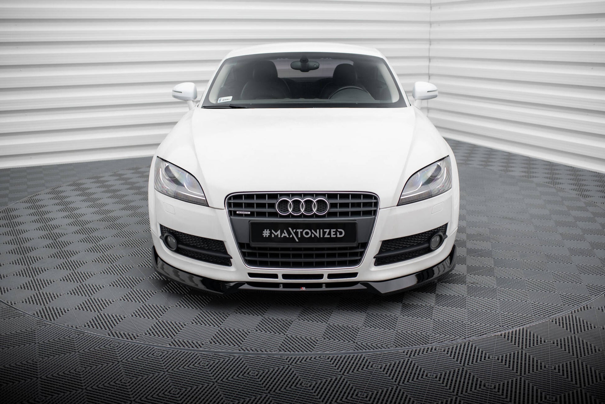 Maxton Front Ansatz V.3 für Audi TT 8J schwarz Hochglanz