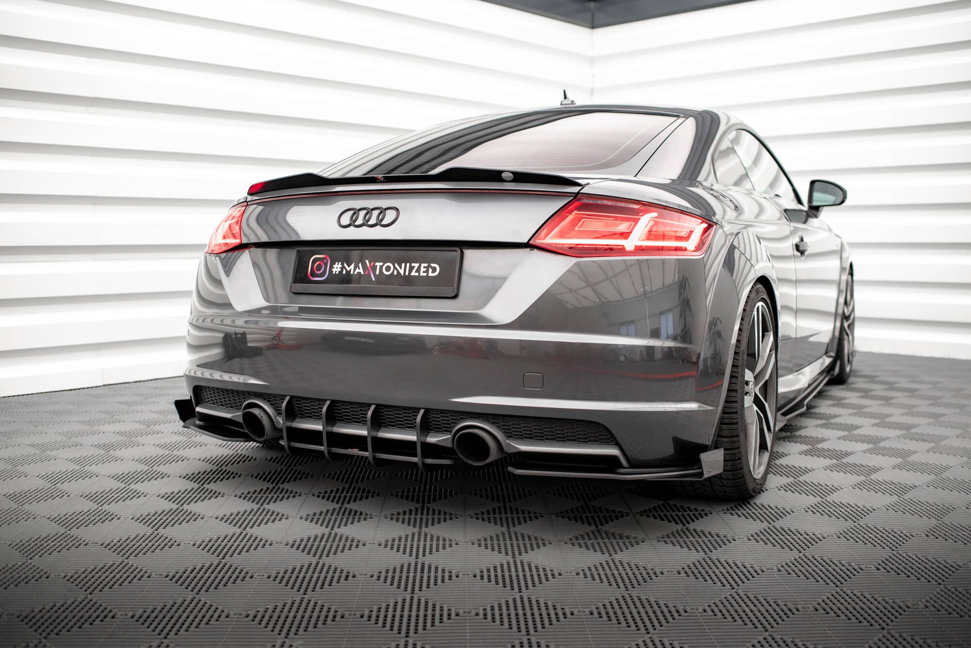 Maxton Street Pro Heckschürze für Audi TT S-Line 8S