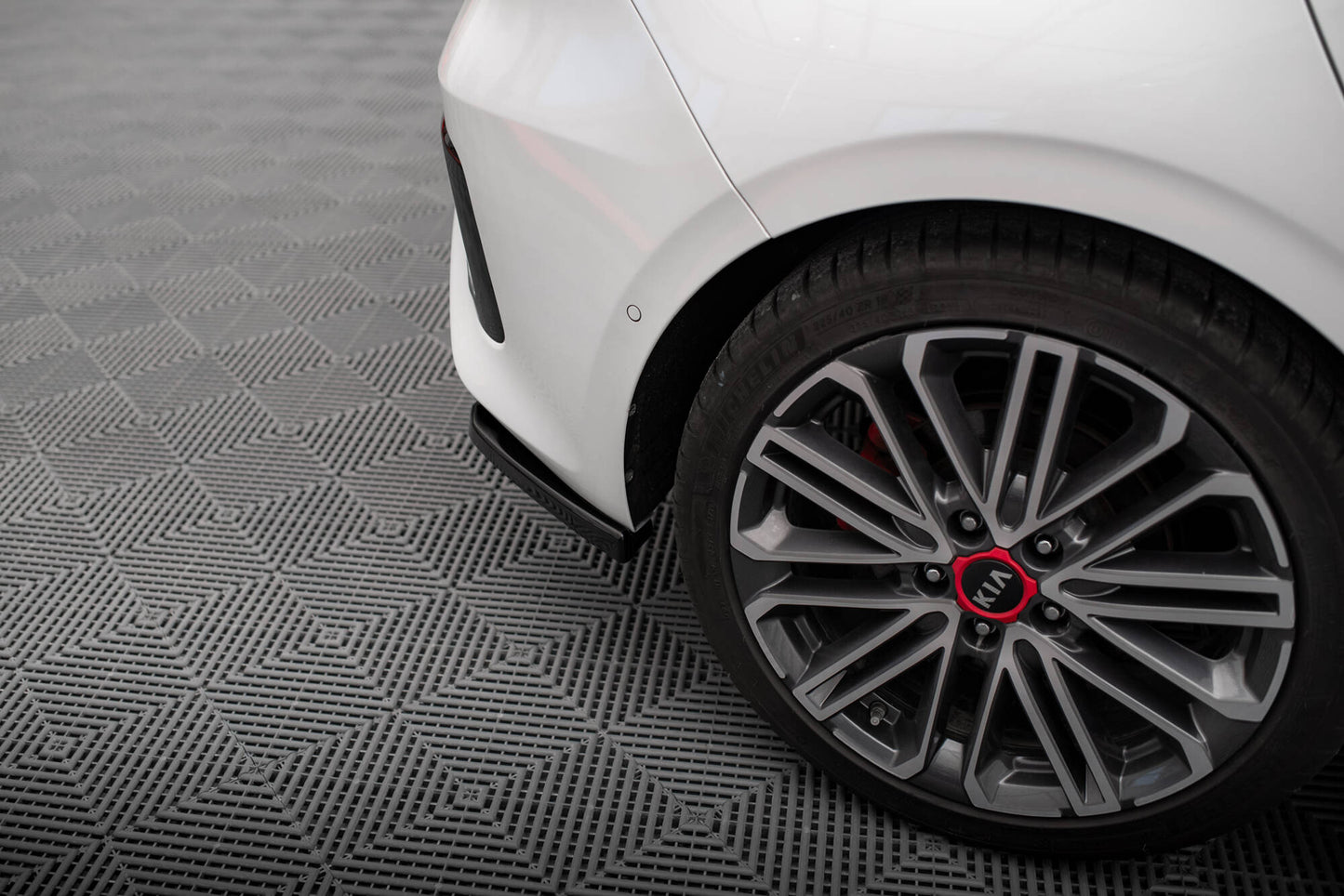 Maxton Heck Ansatz Flaps Diffusor für Kia Ceed GT Mk3  schwarz Hochglanz