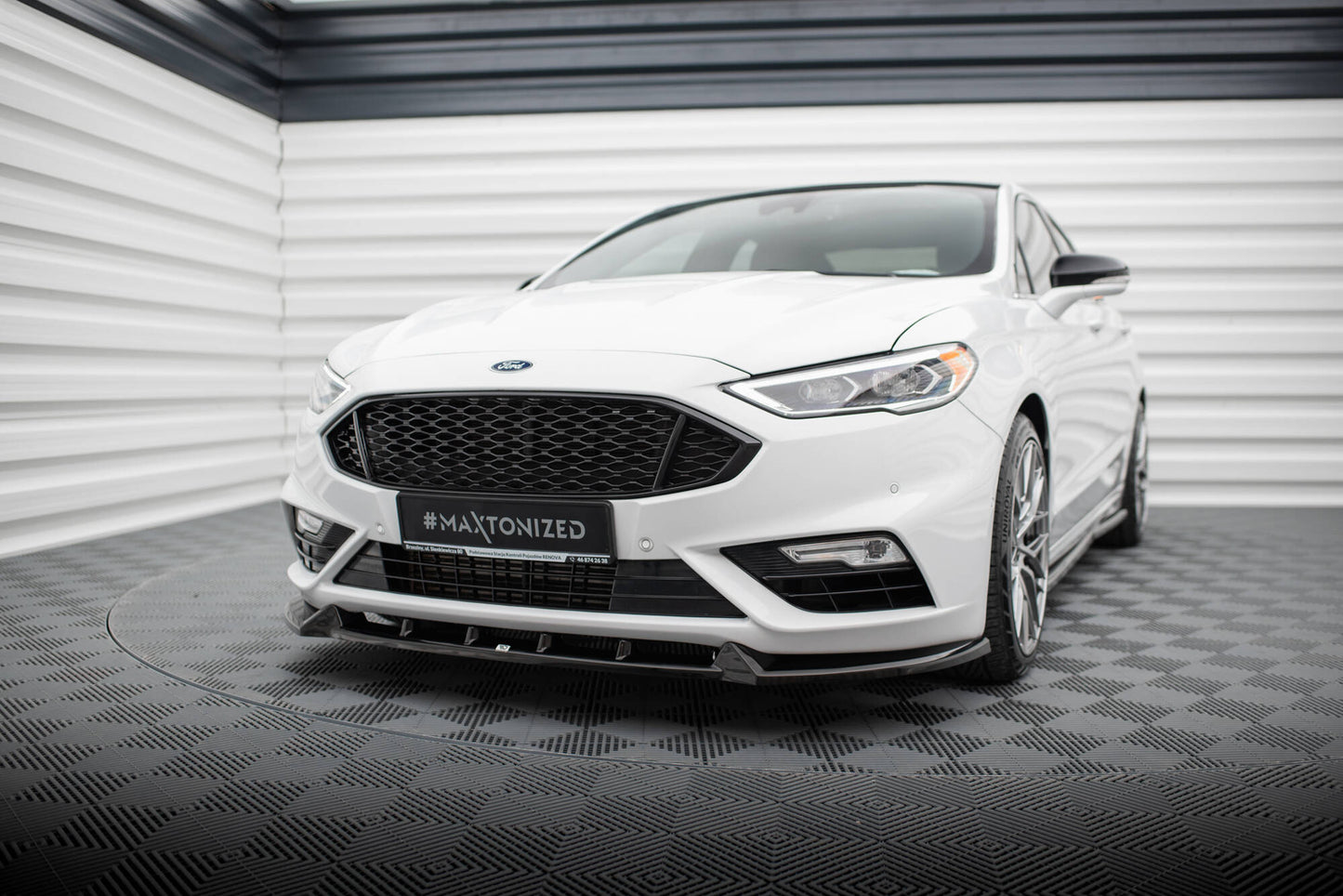 Maxton Front Ansatz für Ford Mondeo Sport Mk5 Facelift / Fusion Sport Mk2 Facelift schwarz Hochglanz