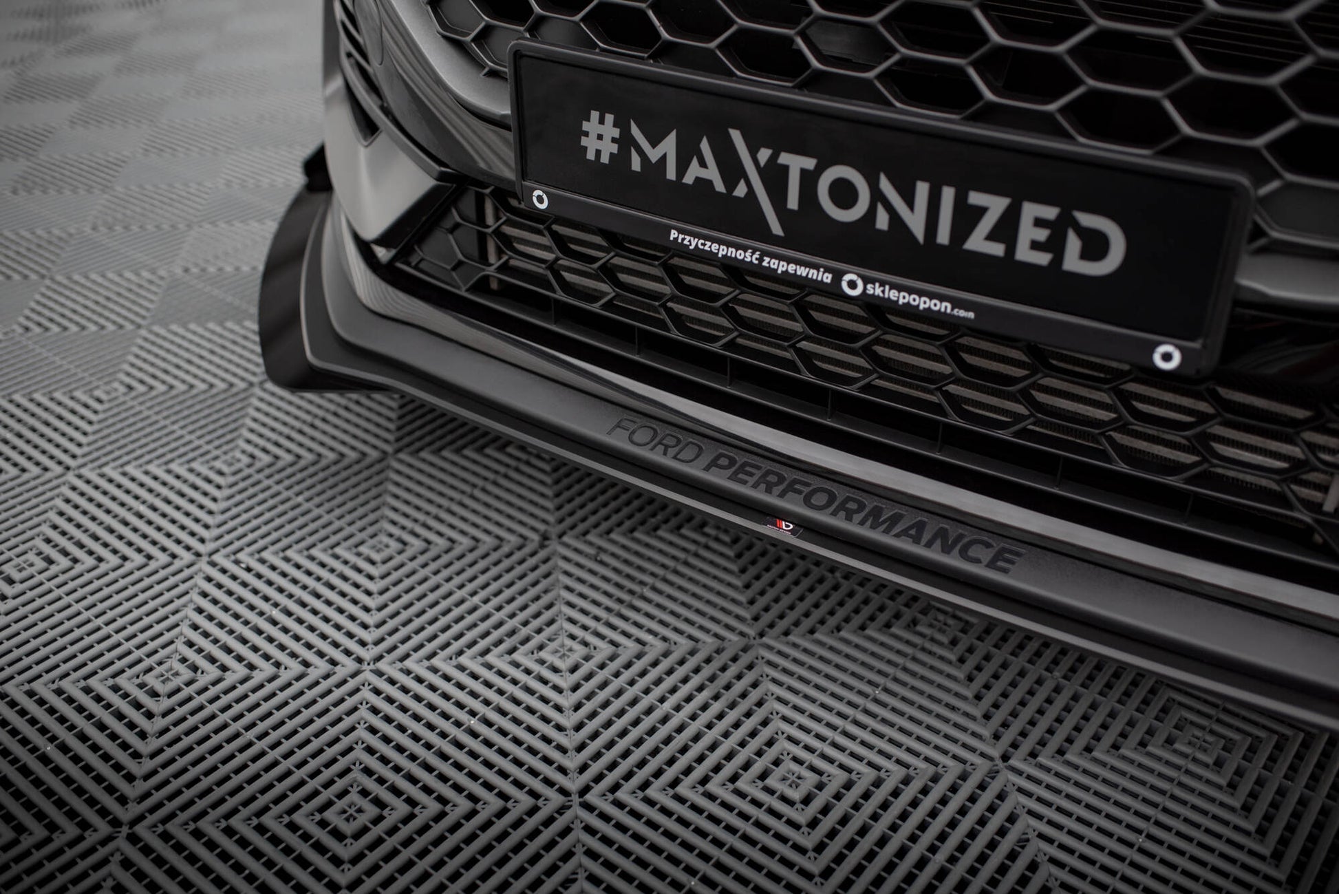Maxton Street Pro Front Ansatz für +Flaps für + Flaps Ford Fiesta ST Mk8 Facelift schwarz Hochglanz