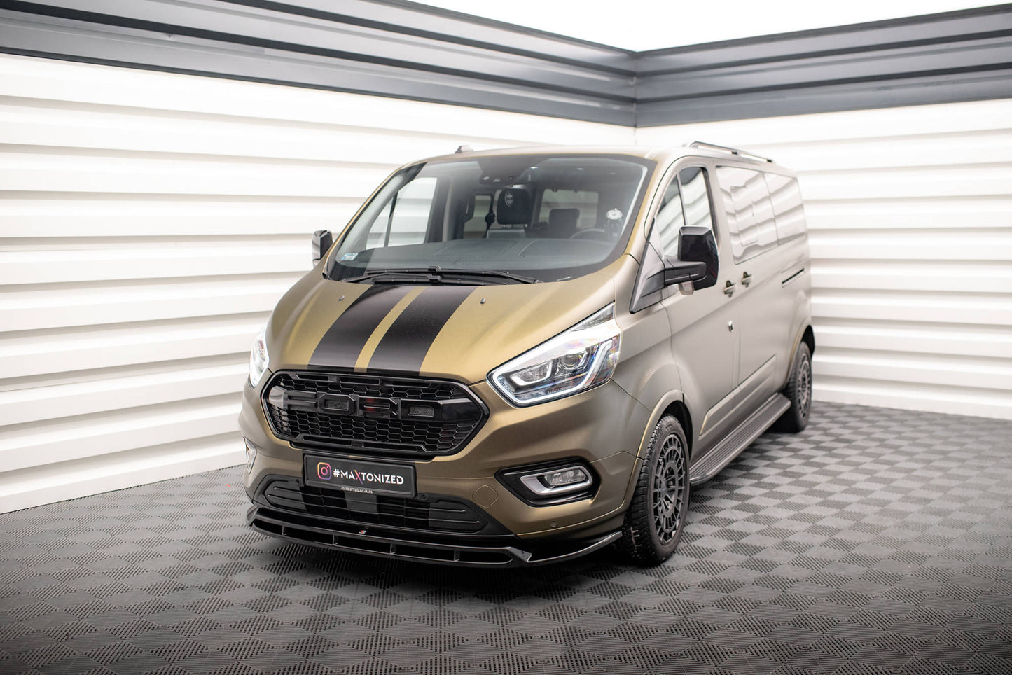 Maxton Front Ansatz für Ford Tourneo Custom Mk1 Facelift schwarz Hochglanz