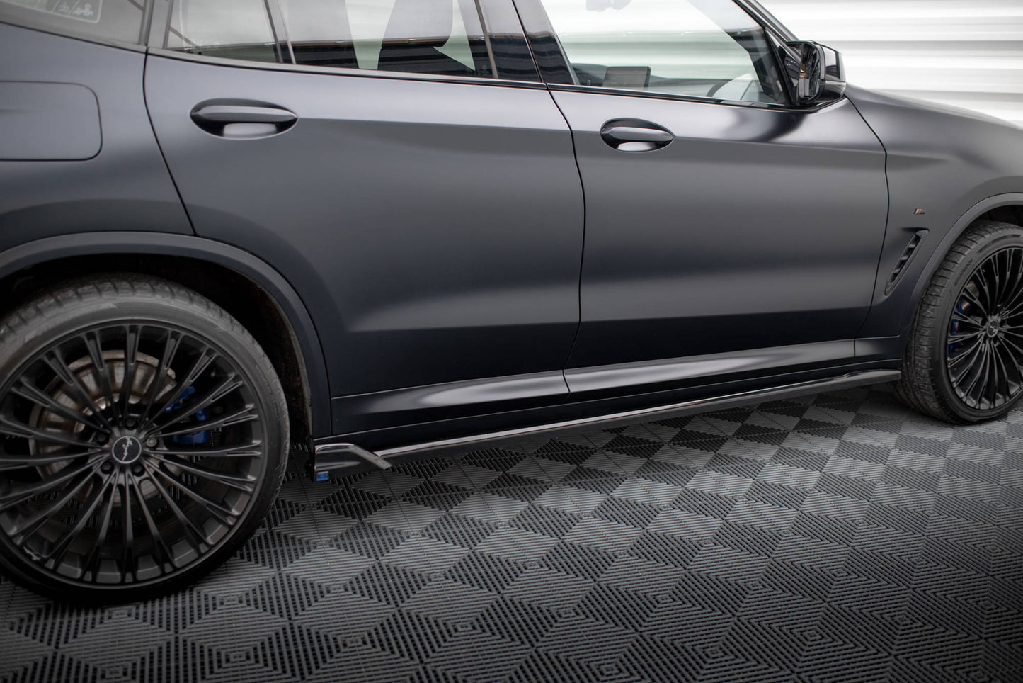 Maxton Seitenschweller Ansatz für BMW X3 M-Paket G01 Facelift schwarz Hochglanz
