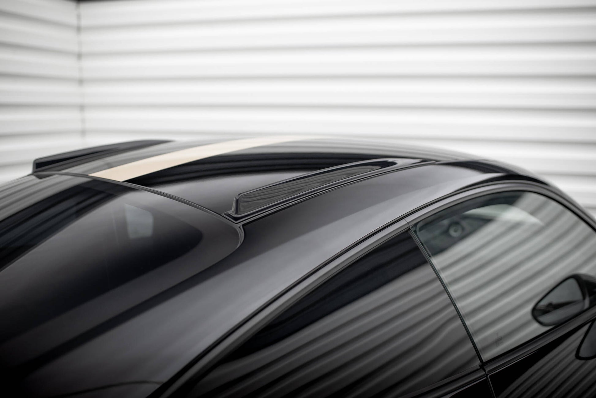Maxton Kurze Dachschienen Porsche 911 992 GT3 schwarz Hochglanz
