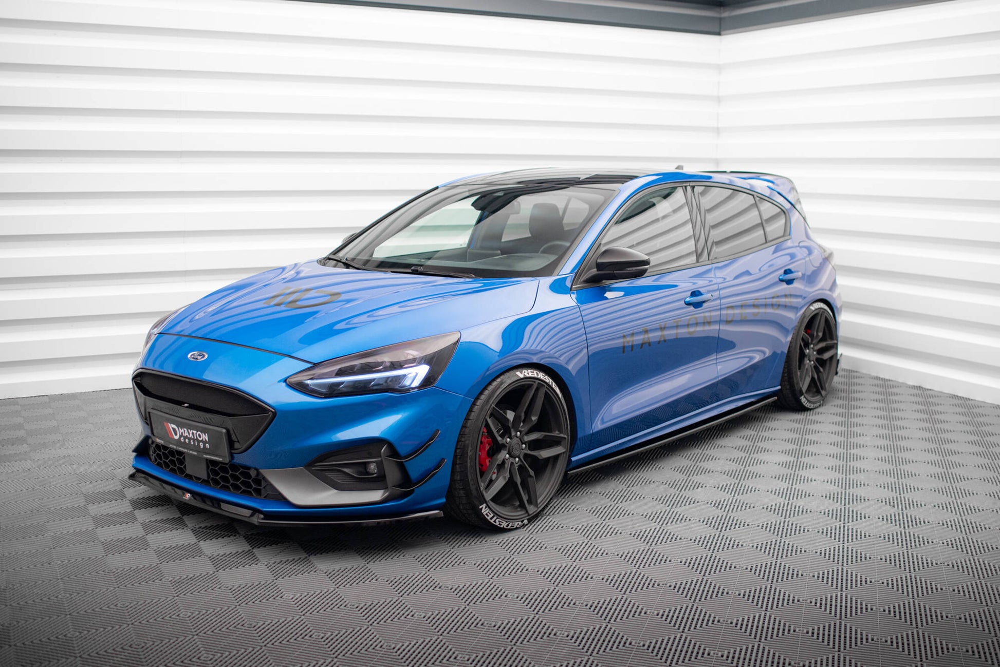 Maxton Seitenschweller Ansatz für V.2 für Ford Focus ST / ST-Line Mk4 schwarz Hochglanz