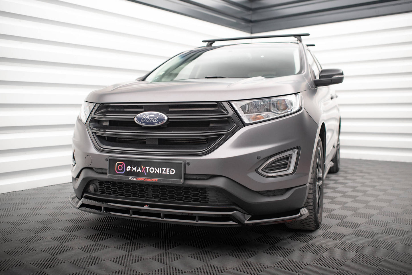Maxton Front Ansatz für Ford Edge Mk2 schwarz Hochglanz