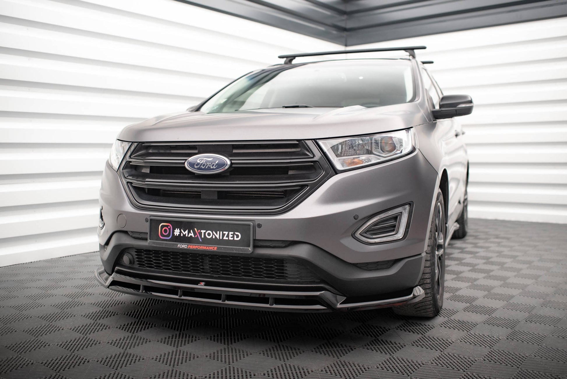 Maxton Front Ansatz für Ford Edge Mk2 schwarz Hochglanz