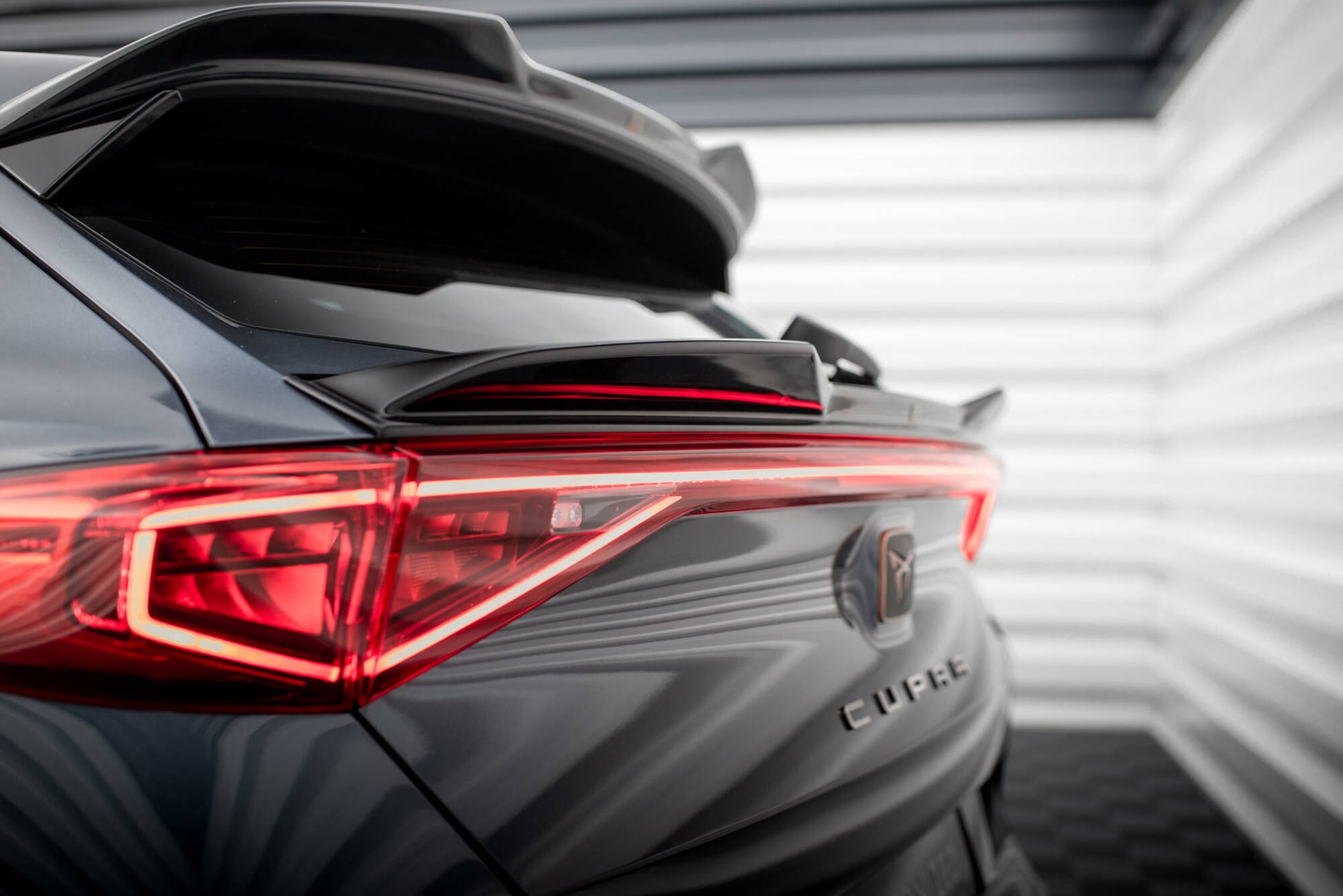 Maxton Niedriger Spoiler CAP für 3D Cupra Formentor Mk1 schwarz Hochglanz