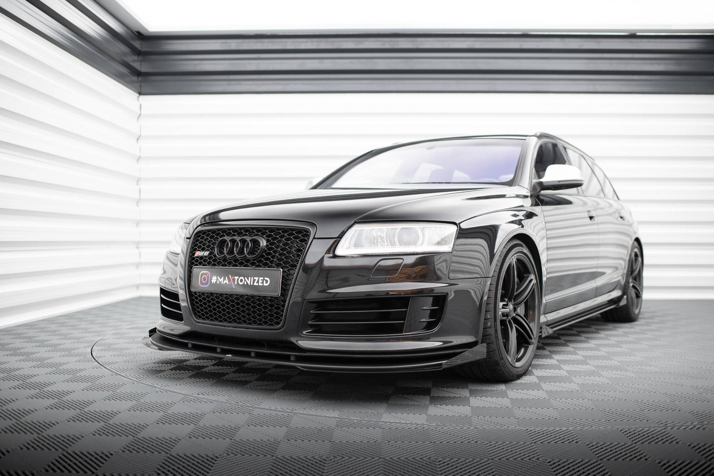 Maxton Street Pro Front Ansatz für +Flaps für + Flaps Audi RS6 Avant C6 schwarz Hochglanz