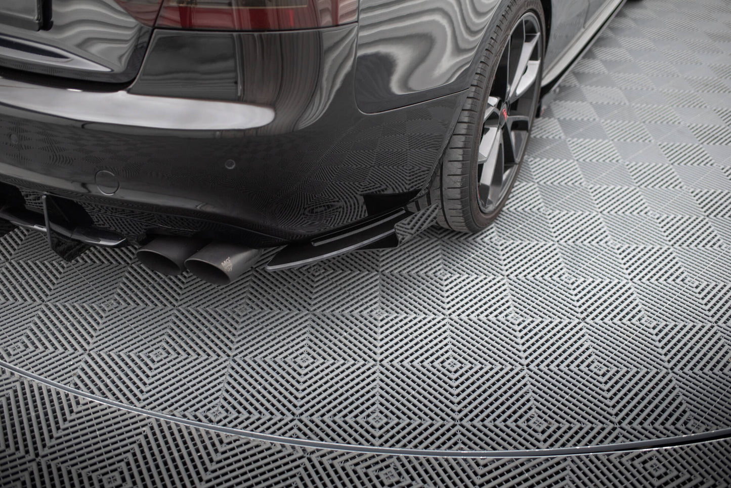 Maxton Street Pro Heck Ansatz Flaps Diffusor +Flaps für Audi S5 / A5 S-Line Coupe / Cabriolet 8T schwarz Hochglanz
