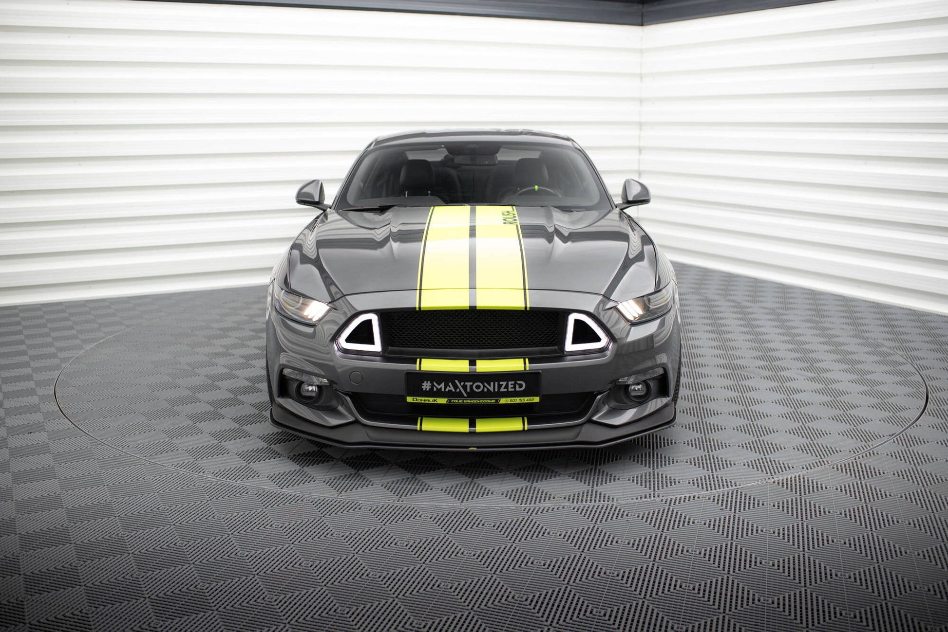 Maxton Street Pro Front Ansatz für für Ford Mustang GT Mk6