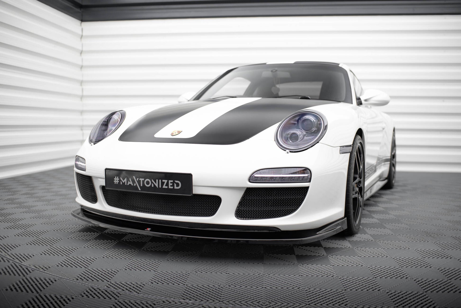 Maxton Front Ansatz V.2 für Porsche 911 Carrera 997 Facelift schwarz Hochglanz