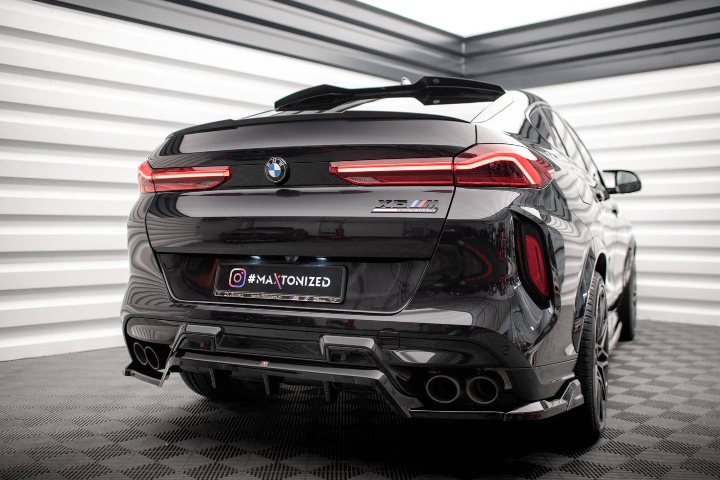 Maxton Mittlerer Diffusor Heck Ansatz DTM Look für BMW X6 M F96 schwarz Hochglanz