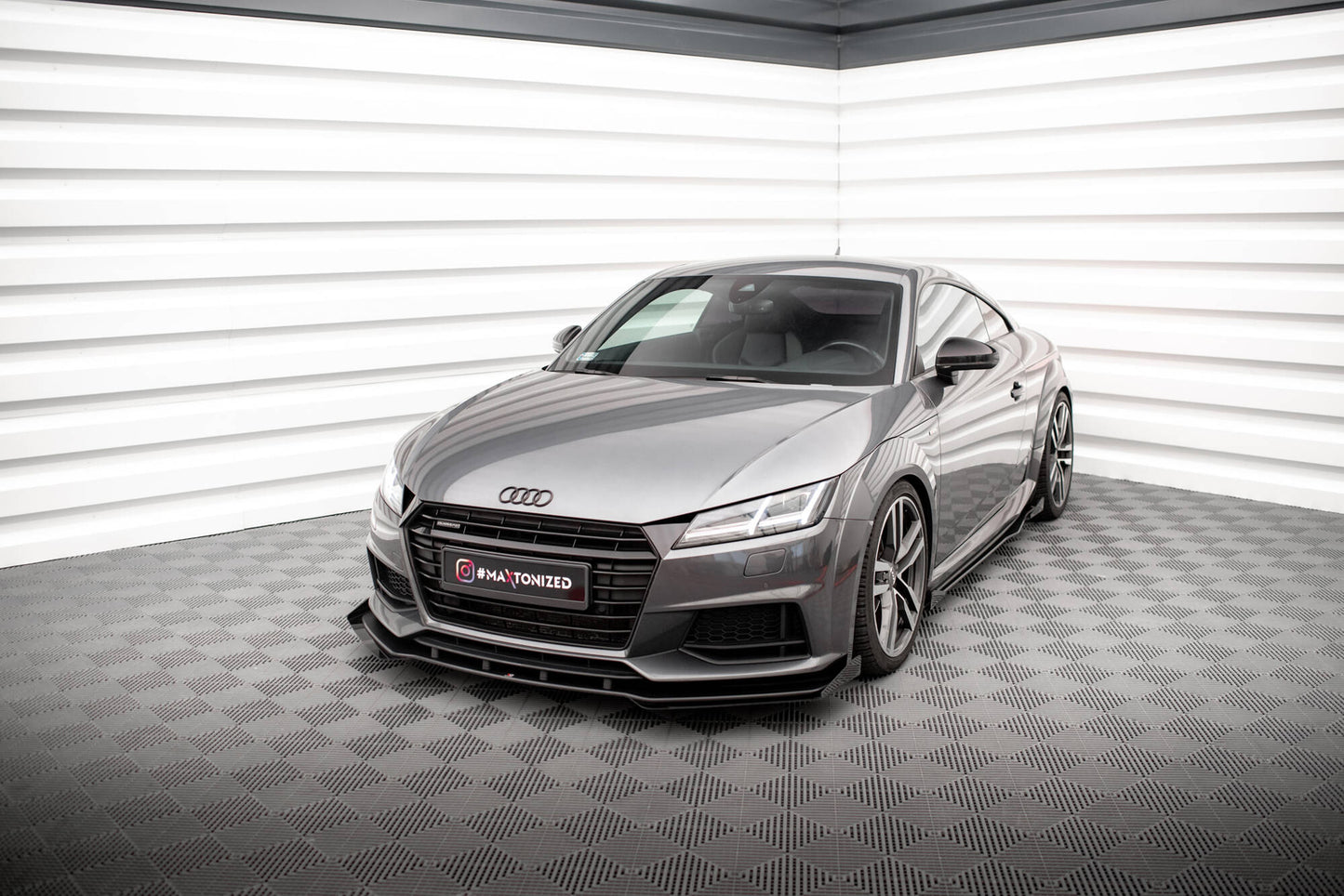 Maxton Front Flaps Audi TT S / S-Line 8S schwarz Hochglanz