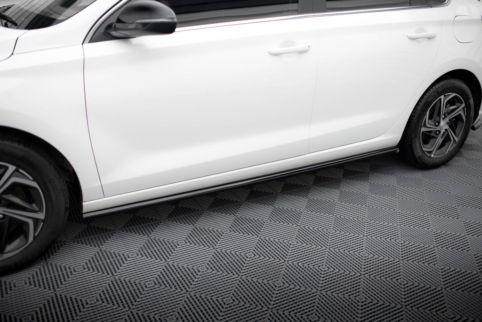 Maxton Seitenschweller Ansatz für Hyundai I30 Mk3 Facelift schwarz Hochglanz