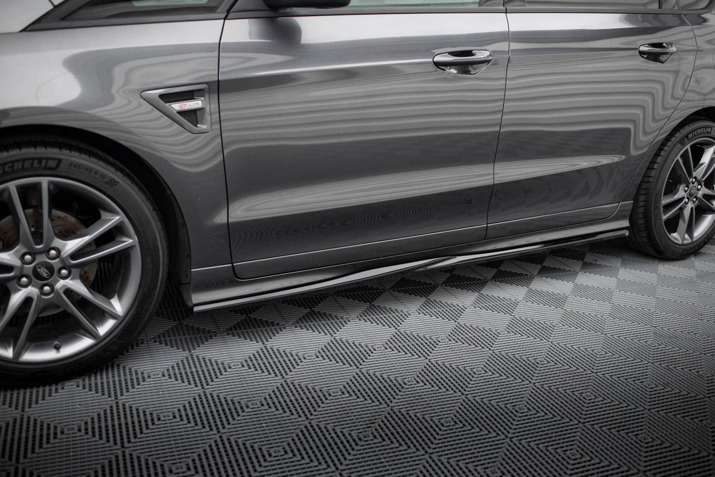 Maxton Seitenschweller Ansatz für Ford S-Max ST-Line Mk2 schwarz Hochglanz