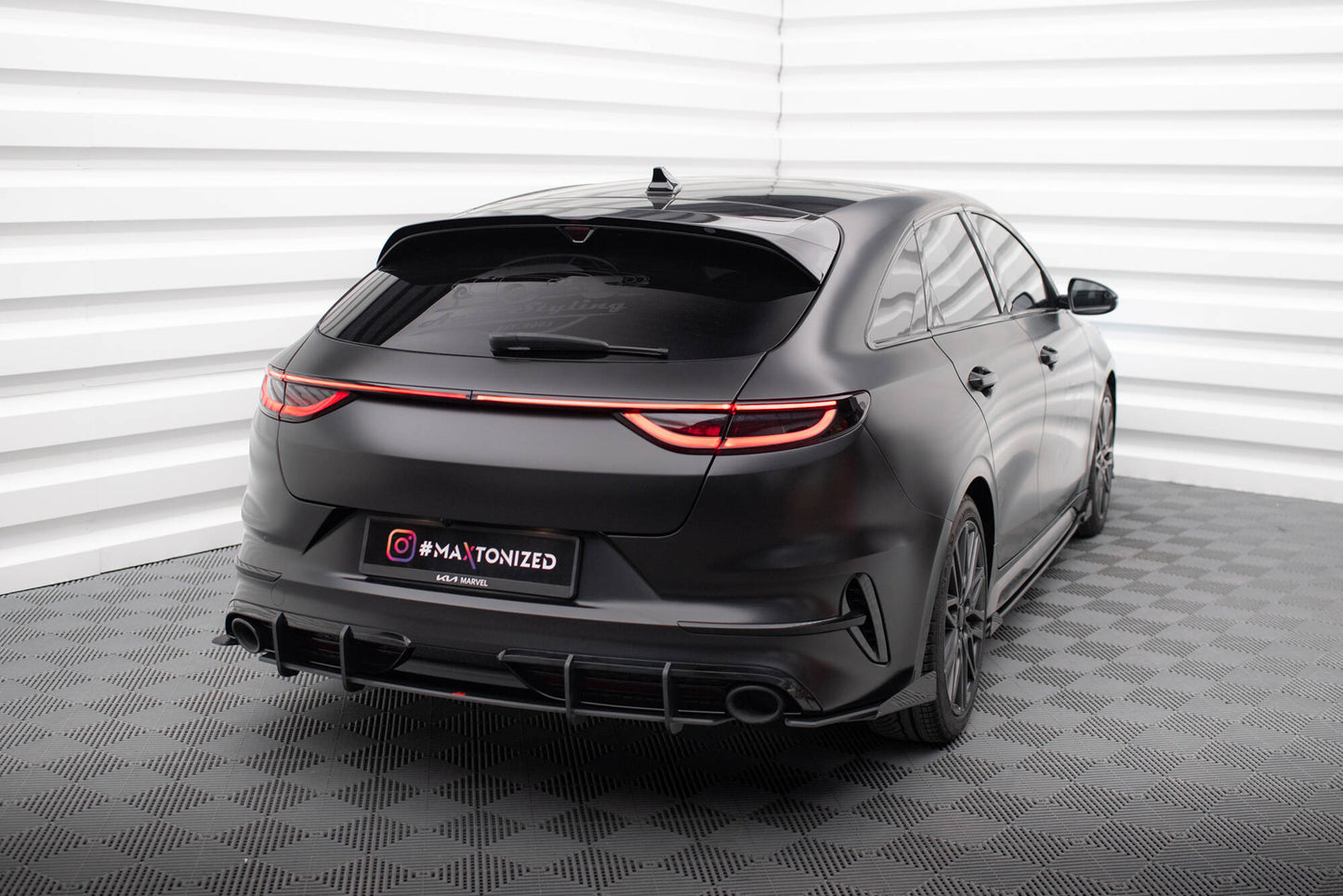 Maxton Hintere Seiten Flaps für Kia Proceed GT Mk1 Facelift schwarz Hochglanz