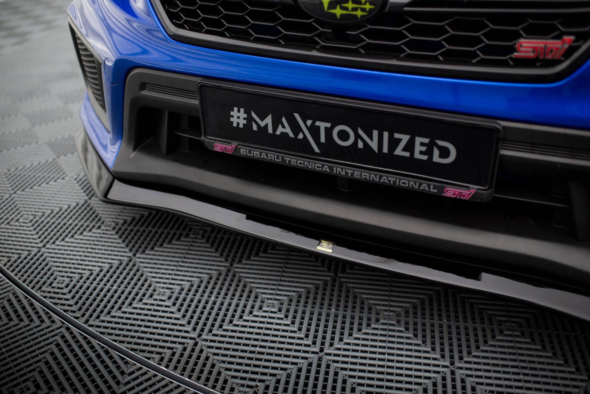 Maxton Front Ansatz V.1 für Subaru WRX STI Mk1 Facelift schwarz Hochglanz
