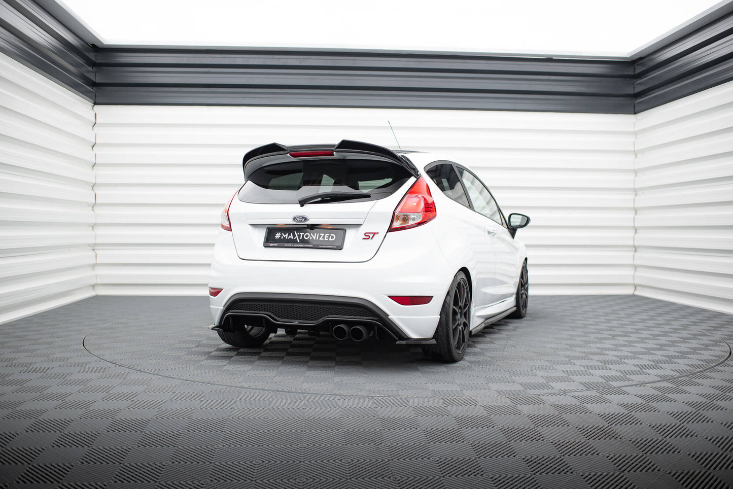 Maxton Spoiler CAP für 3D Ford Fiesta ST Mk7 Facelift schwarz Hochglanz