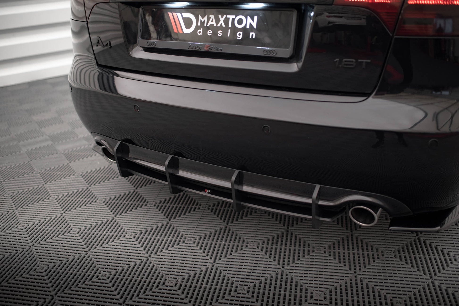 Maxton Street Pro Heckschürze für Audi A4 S-Line B7