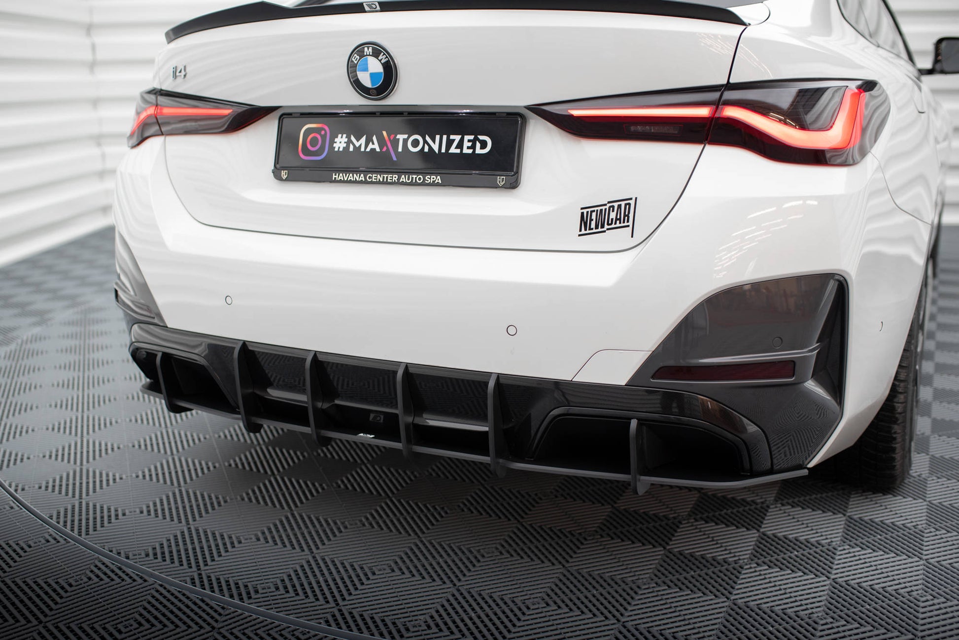 Maxton Street Pro Heckschürze für BMW i4 M-Paket G26