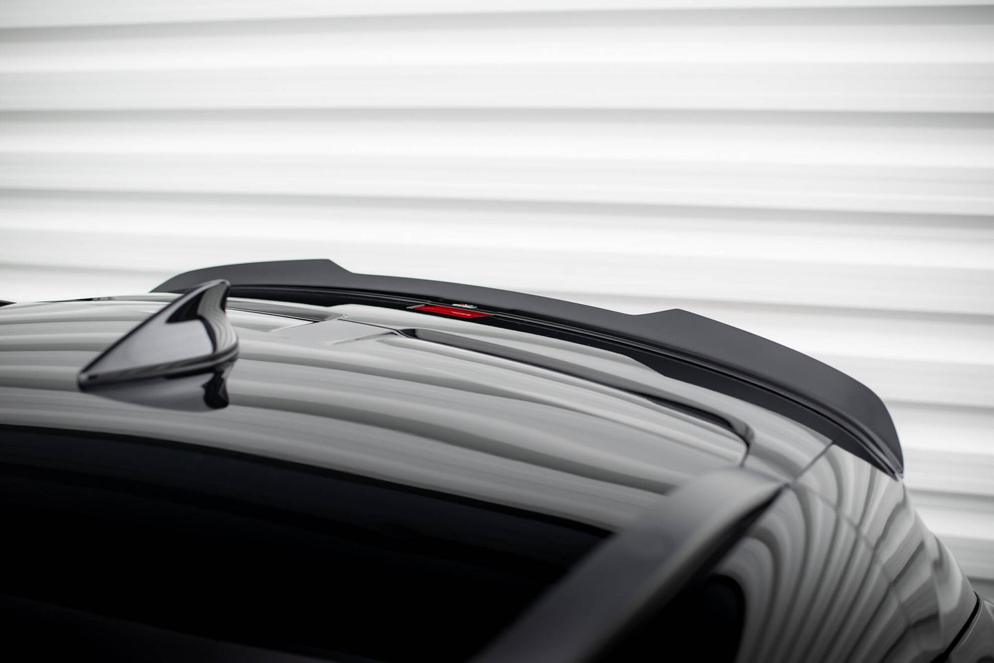 Maxton Spoiler CAP für Hyundai Kona N-Line Mk2 schwarz Hochglanz