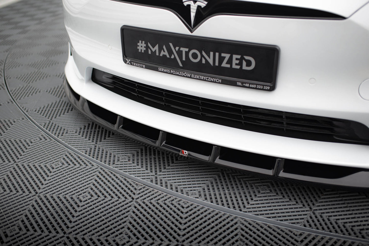 Maxton Front Ansatz V.3 für Tesla Model S Plaid Mk1 Facelift schwarz Hochglanz