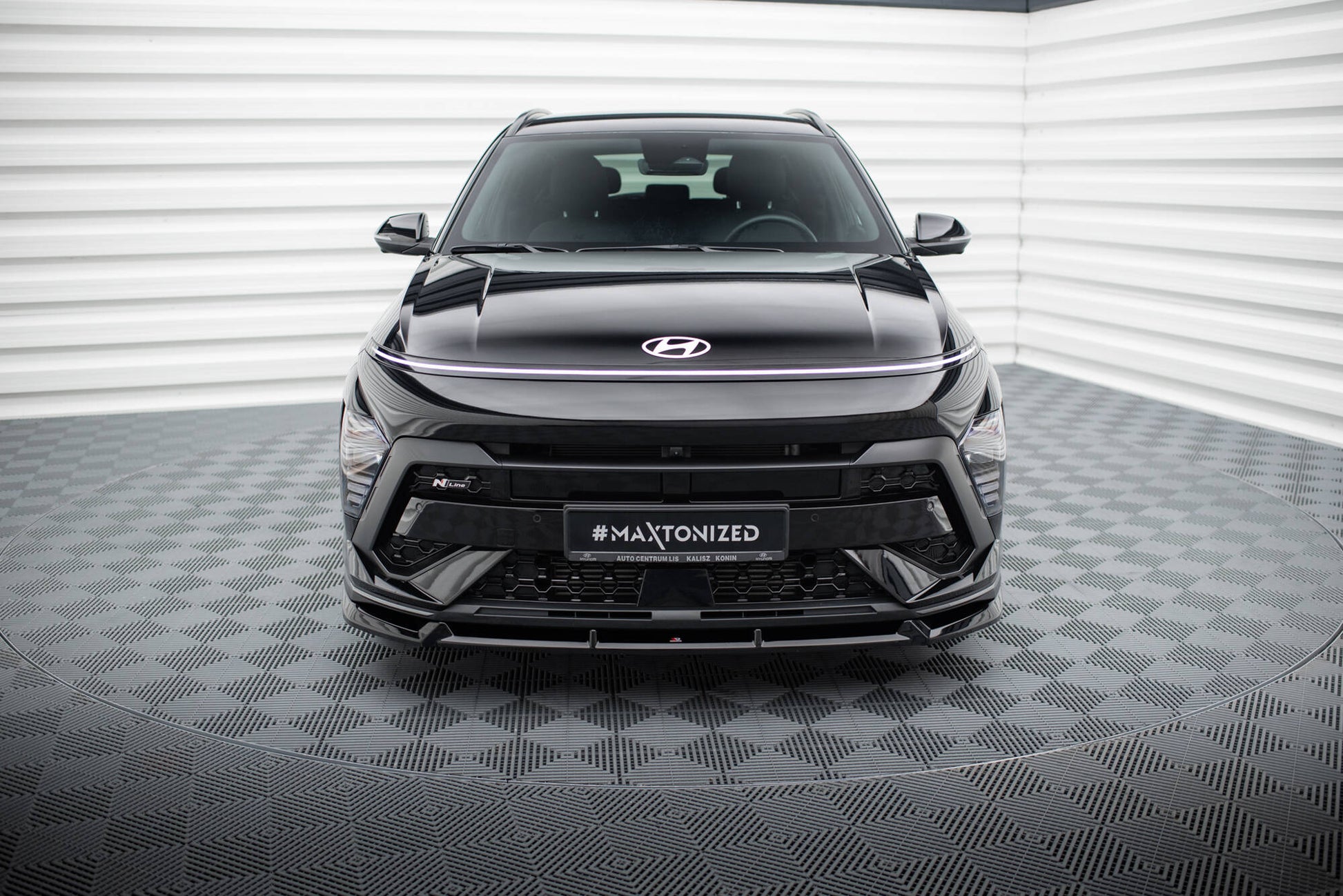 Maxton Front Ansatz für Hyundai Kona N-Line Mk2 schwarz Hochglanz