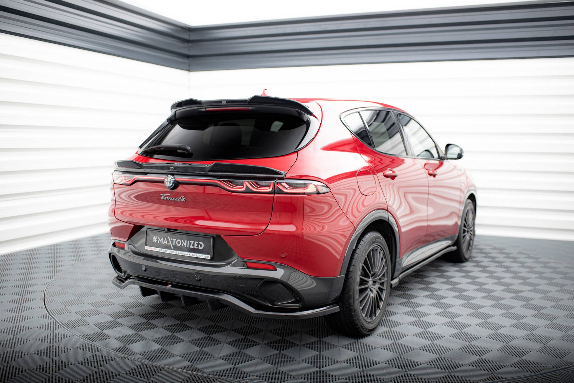 Maxton Niedriger Spoiler CAP für 3D Alfa Romeo Tonale Mk1 schwarz Hochglanz