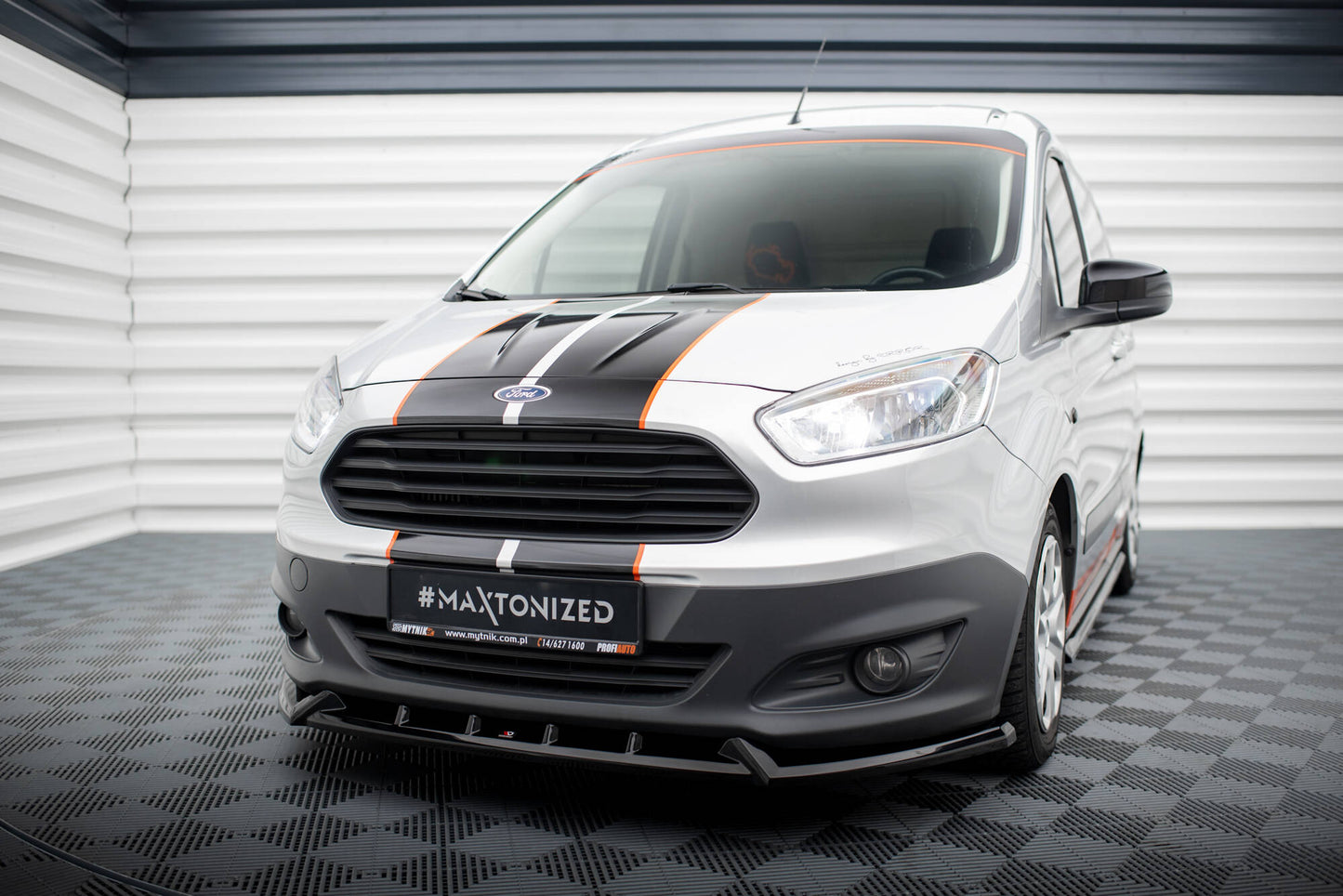 Maxton Front Ansatz für Ford Transit Courier Mk1 schwarz Hochglanz