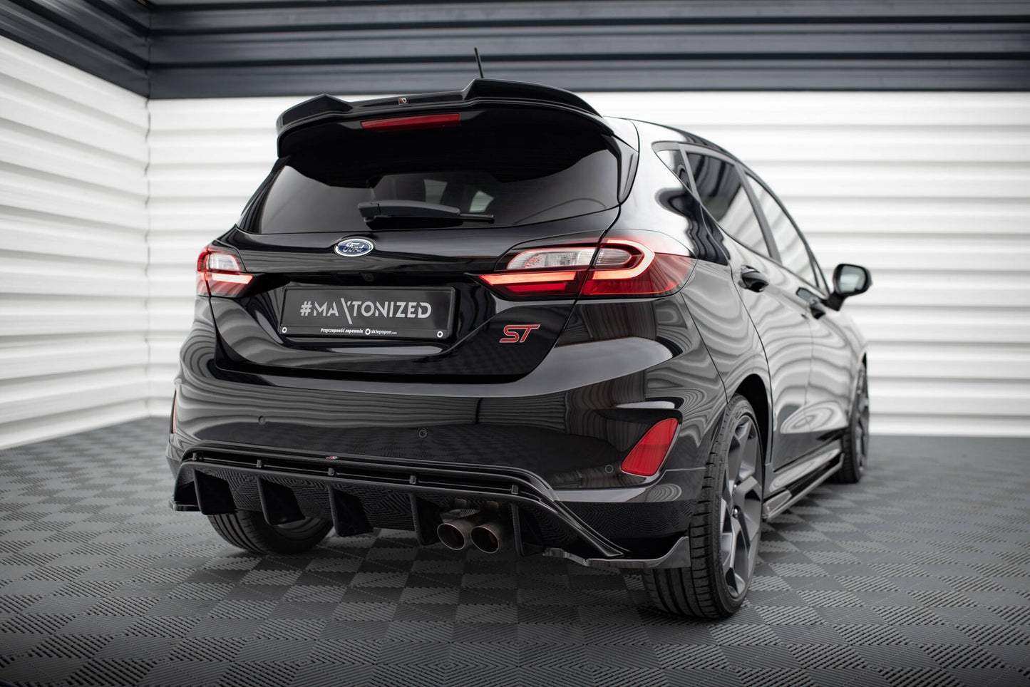 Maxton Spoiler CAP für 3D Ford Fiesta ST / ST-Line Mk8 schwarz Hochglanz