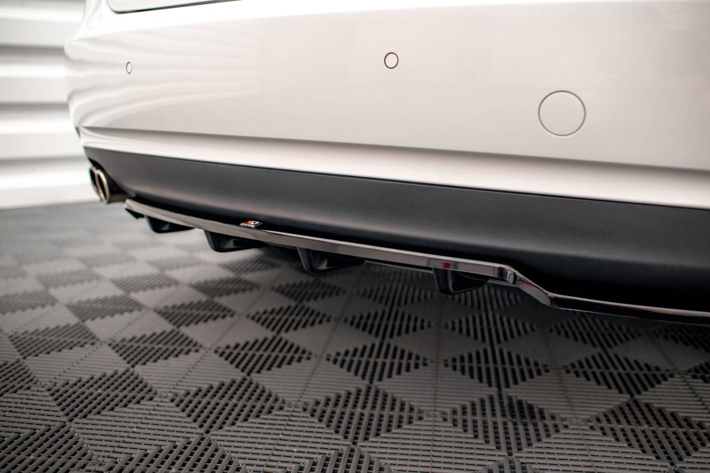 Maxton Mittlerer Diffusor Heck Ansatz DTM Look für Audi A5 Coupe 8T Facelift schwarz Hochglanz