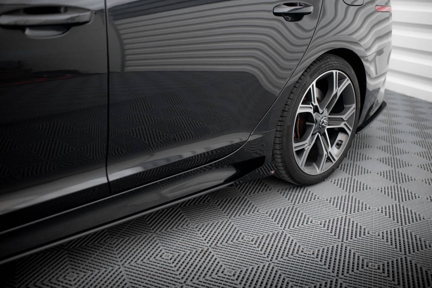 Maxton Street Pro Seitenschweller Ansatz für + Flaps Kia Stinger GT / GT-Line / Standard Mk1 schwarz Hochglanz