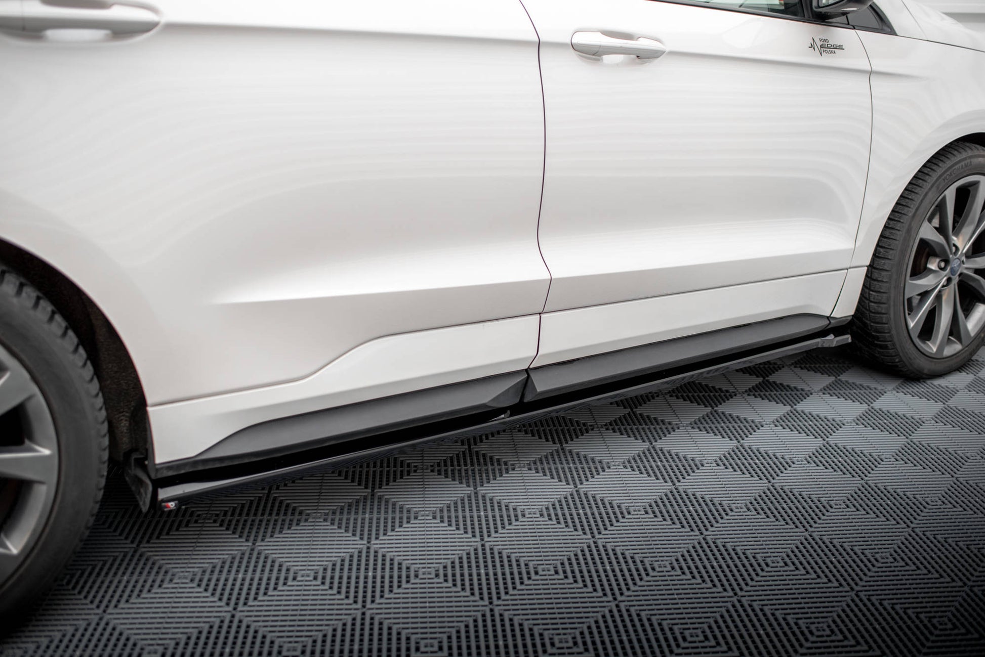 Maxton Seitenschweller Ansatz für Ford Edge Sport Mk2 schwarz Hochglanz