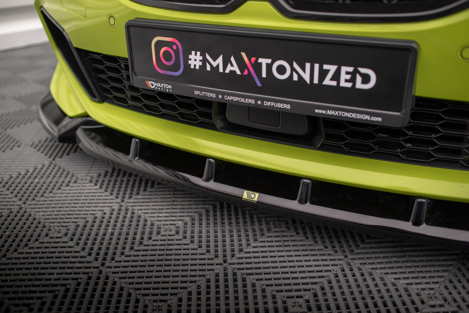 Maxton Front Ansatz V.7 für BMW 1er F40 M-Paket / M135i  schwarz Hochglanz