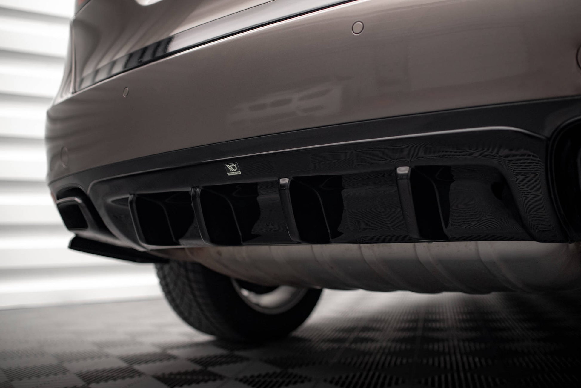 Maxton Diffusor Heck Ansatz für Porsche Cayenne Mk2 Carbon Look