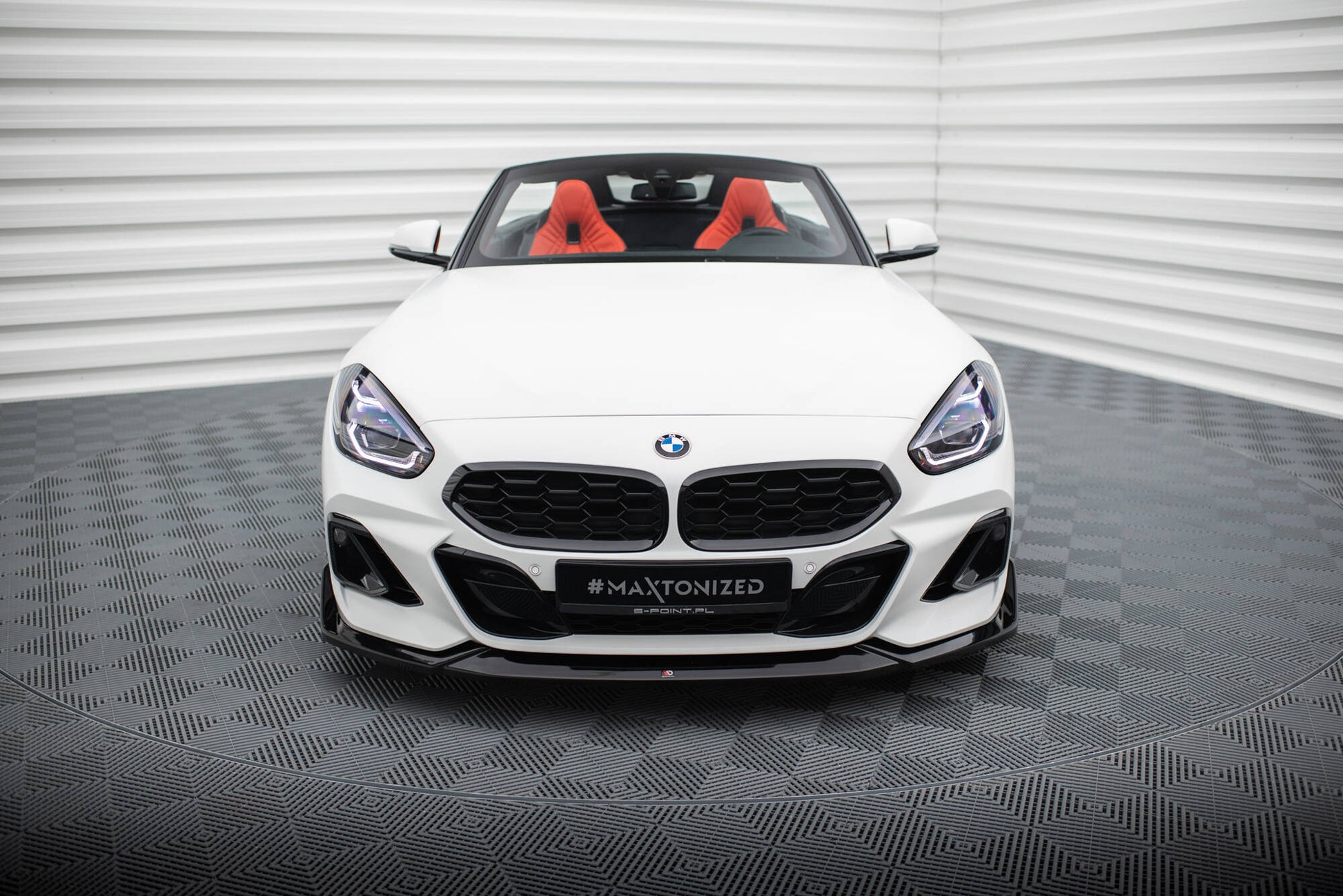 Maxton Front Ansatz für BMW Z4 M40i / M-Paket G29 Facelift schwarz Hochglanz