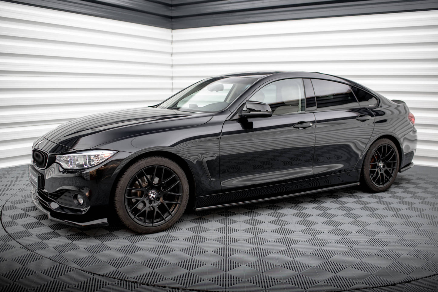 Maxton Seitenschweller Ansatz für BMW 4er Coupe / Gran Coupe / Cabrio F32 / F36 / F33 schwarz Hochglanz