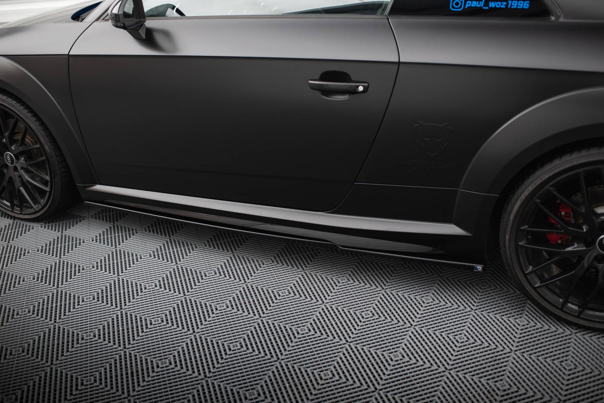 Maxton Seitenschweller Ansatz für Audi TT S 8S Facelift schwarz Hochglanz