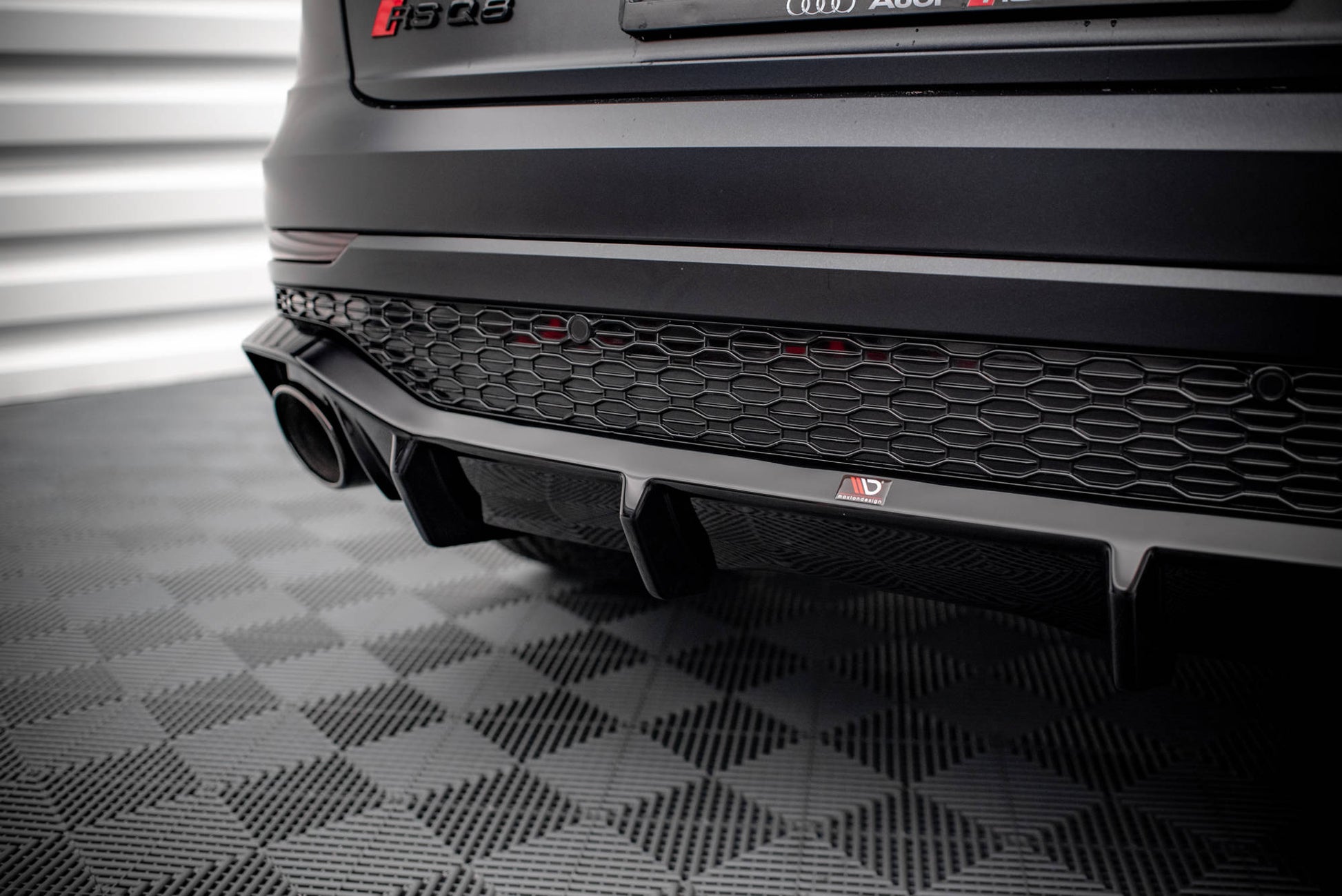 Maxton Diffusor Heck Ansatz für Audi RSQ8 Mk1 schwarz Hochglanz