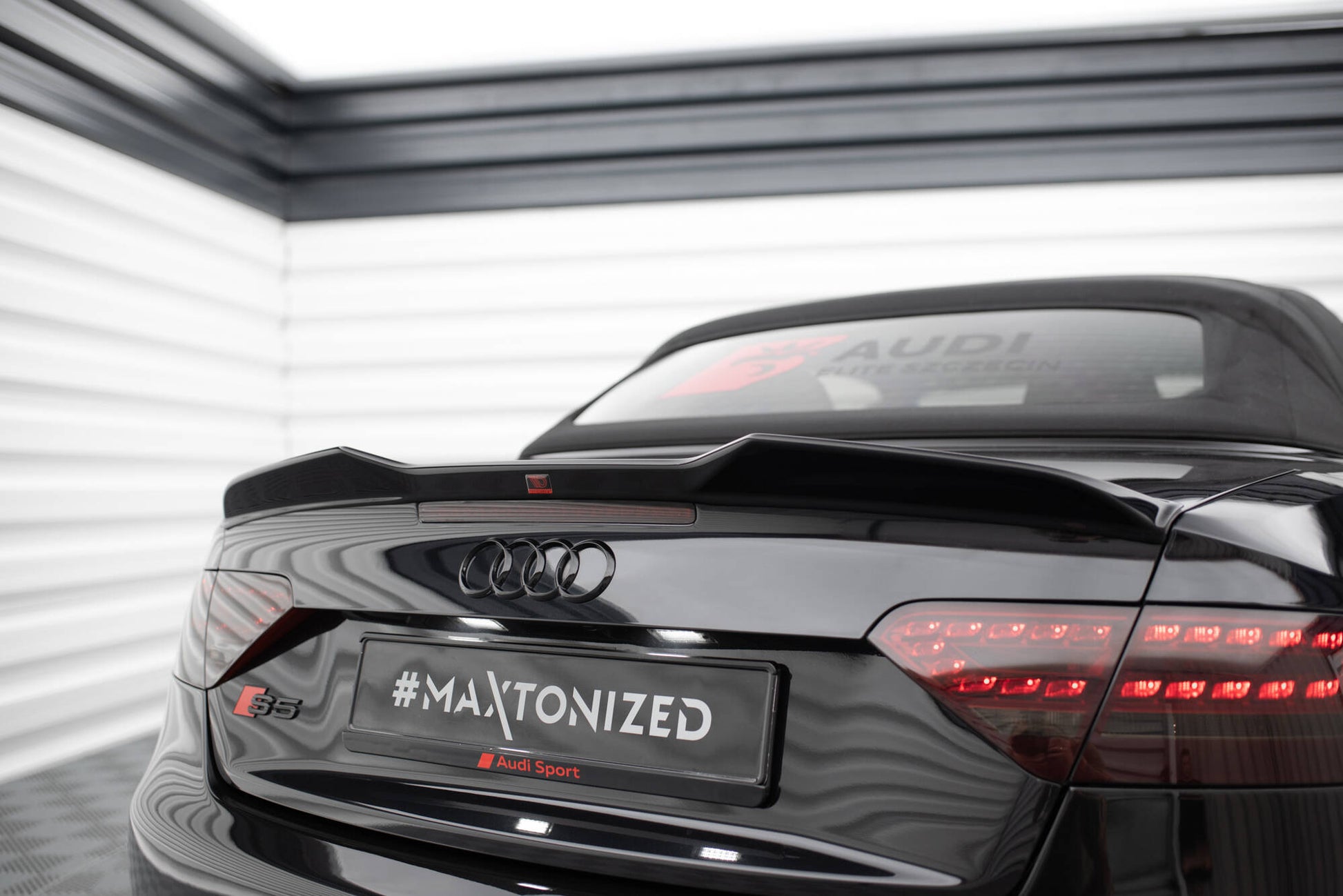 Maxton Spoiler CAP für 3D Audi S5 / A5 S-Line Cabrio 8T schwarz Hochglanz
