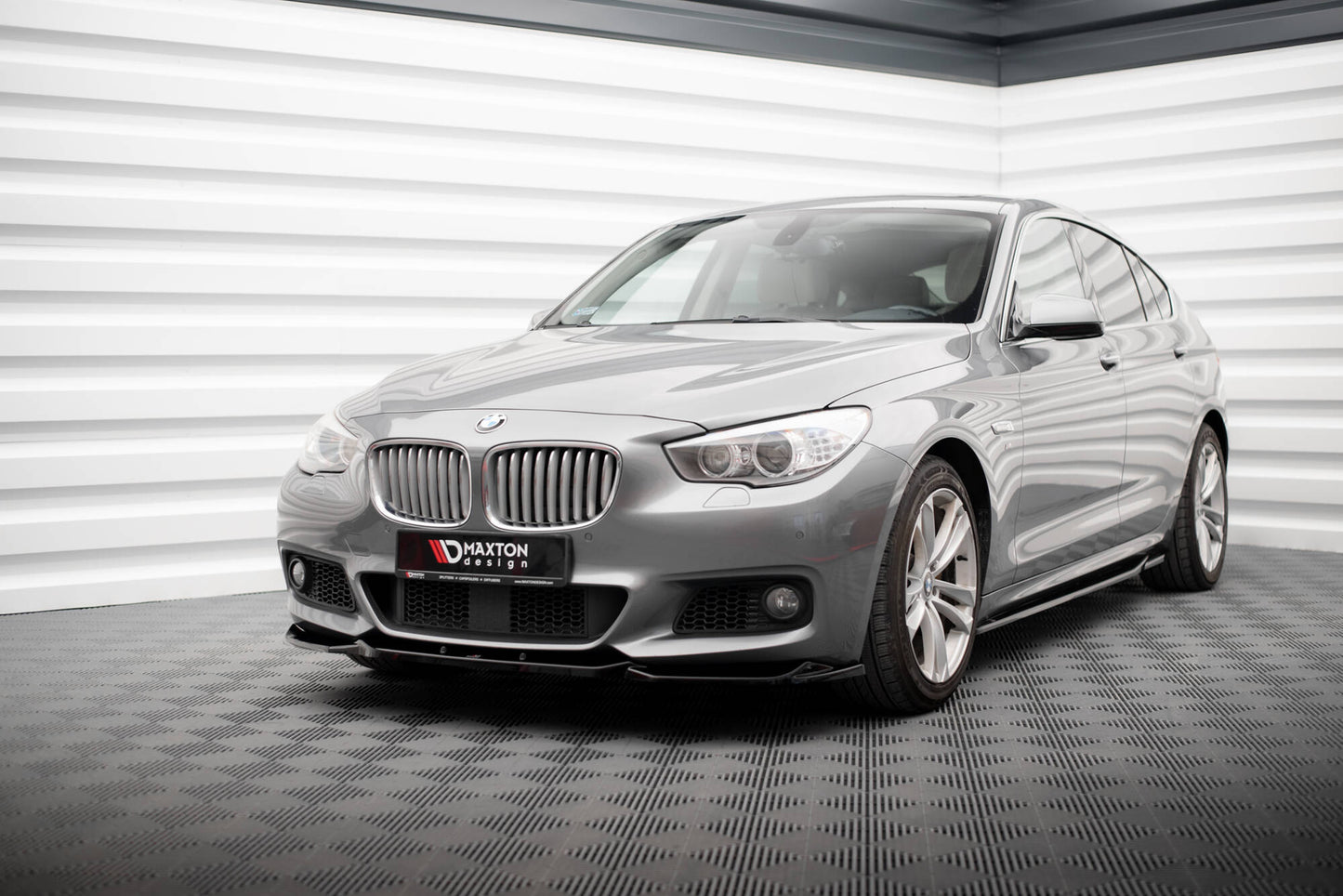 Maxton Front Ansatz für BMW 5er GT M-Paket F07 schwarz Hochglanz