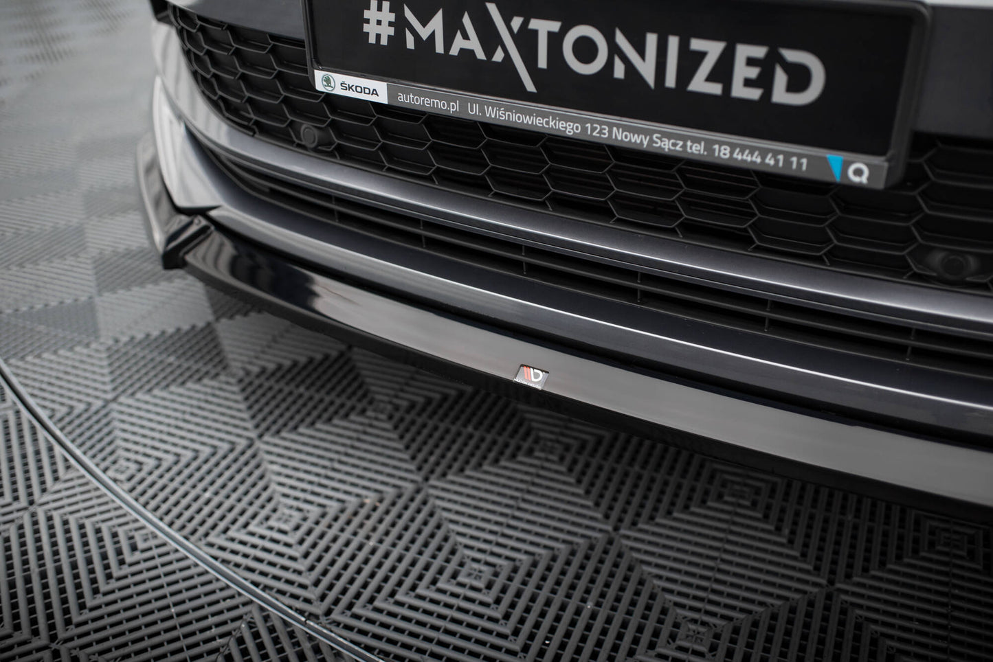 Maxton Front Ansatz V.1 für Skoda Kodiaq Sportline Mk1 Facelift schwarz Hochglanz