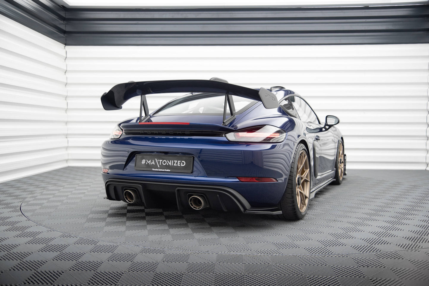 Maxton Heck Ansatz Flaps Diffusor für Porsche 718 Cayman GT4 RS 982c schwarz Hochglanz