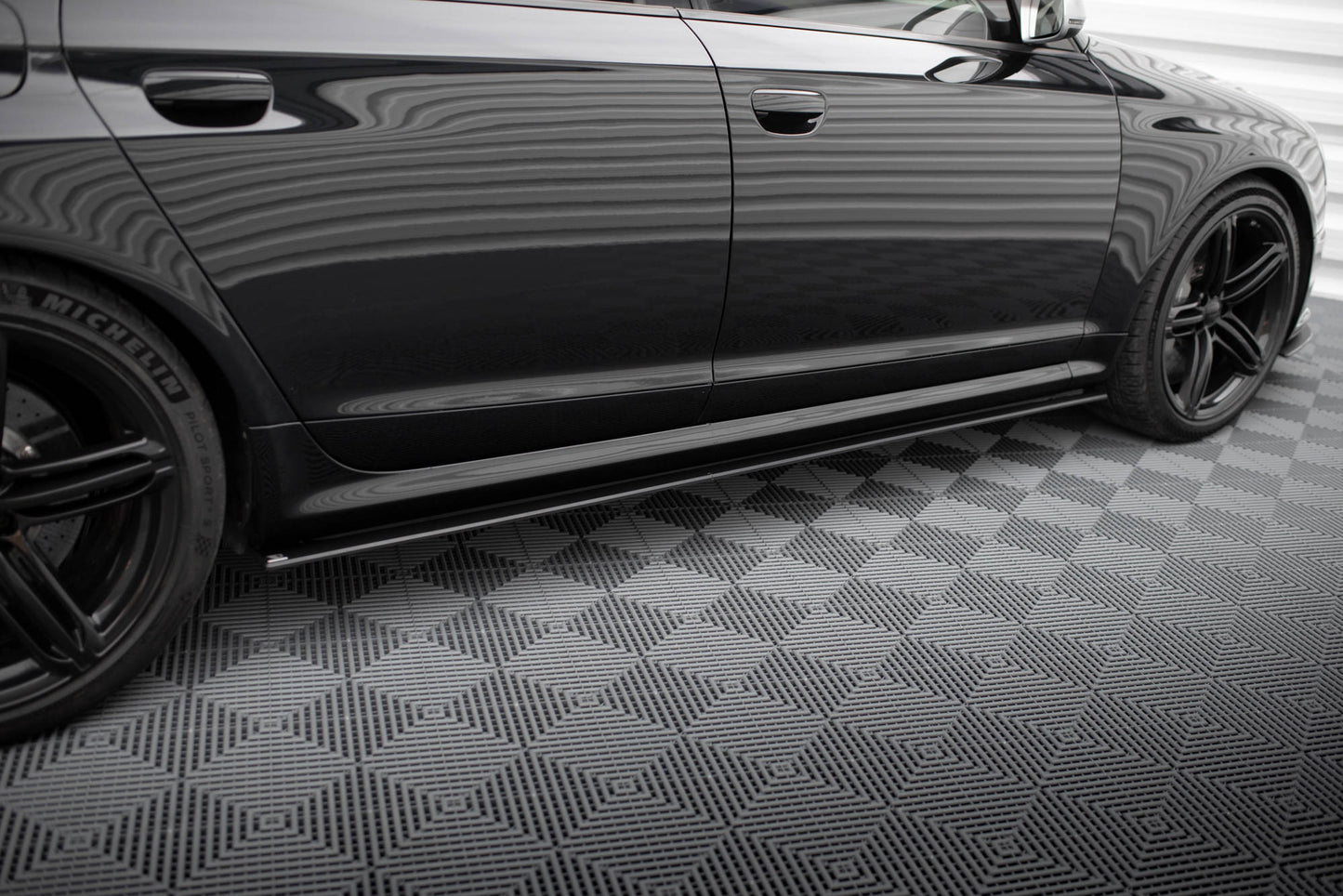 Maxton Street Pro Seitenschweller Ansatz für Audi RS6 Avant C6