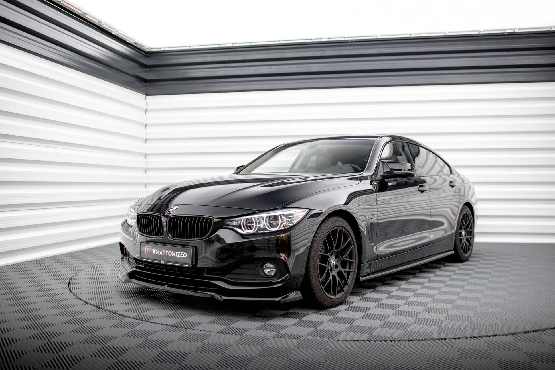 Maxton Front Ansatz V.1 für BMW 4er Coupe / Gran Coupe / Cabrio F32 / F36 / F33 schwarz Hochglanz