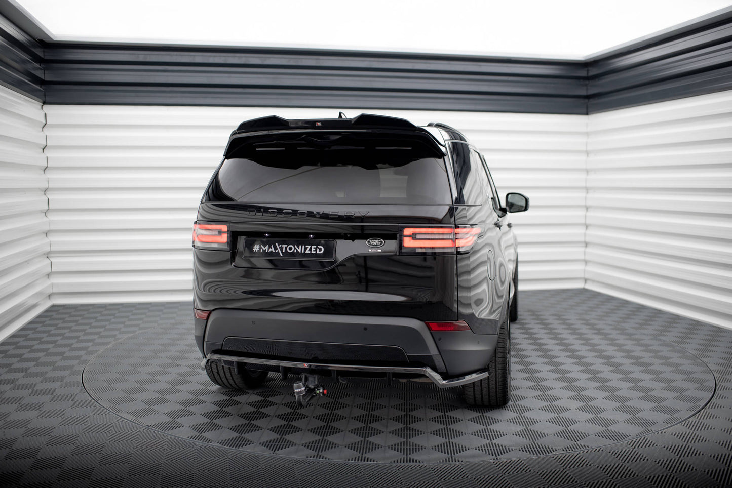 Maxton Spoiler CAP für 3D Land Rover Discovery HSE Mk5 schwarz Hochglanz