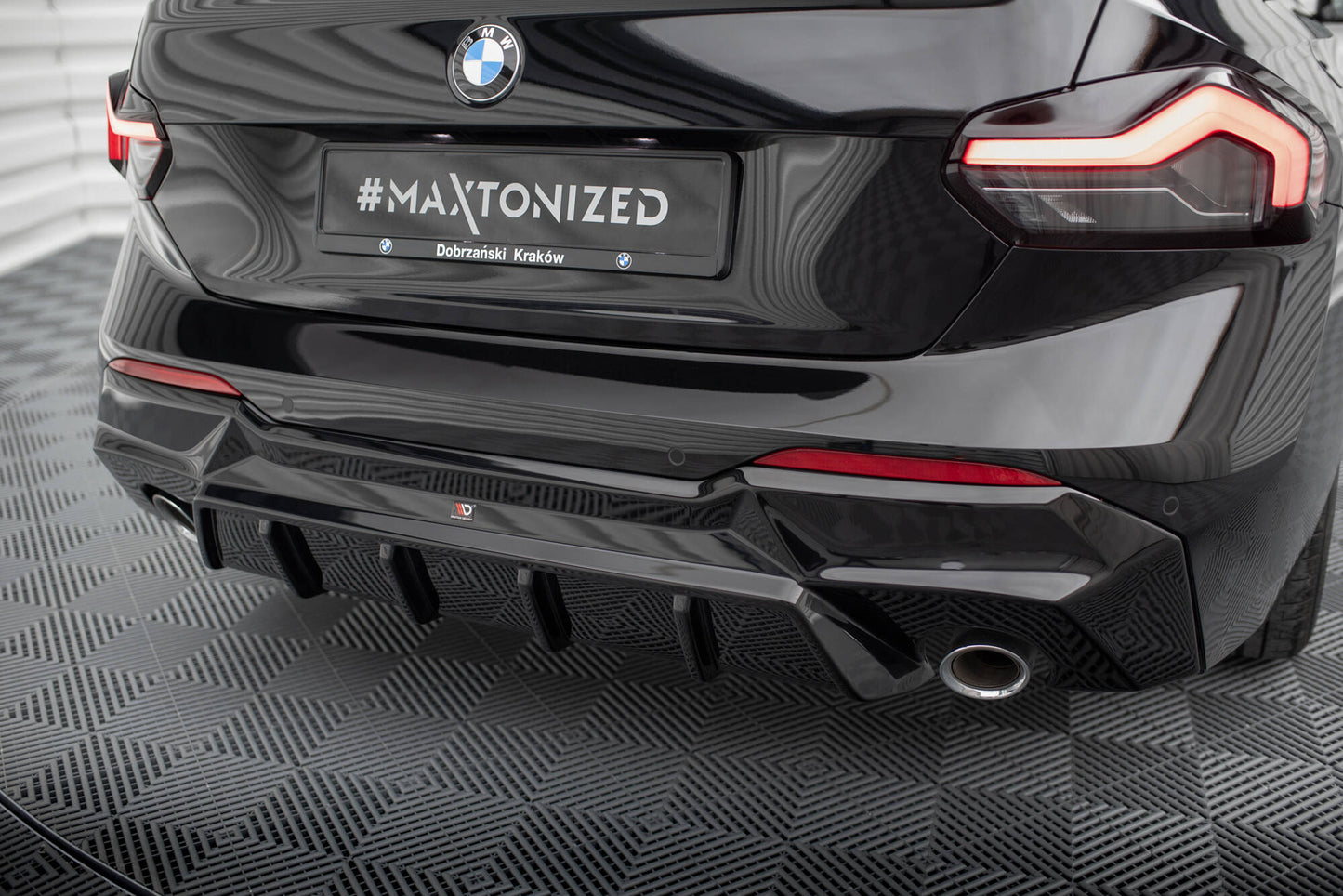 Maxton Diffusor Heck Ansatz für BMW 2 G42 schwarz Hochglanz