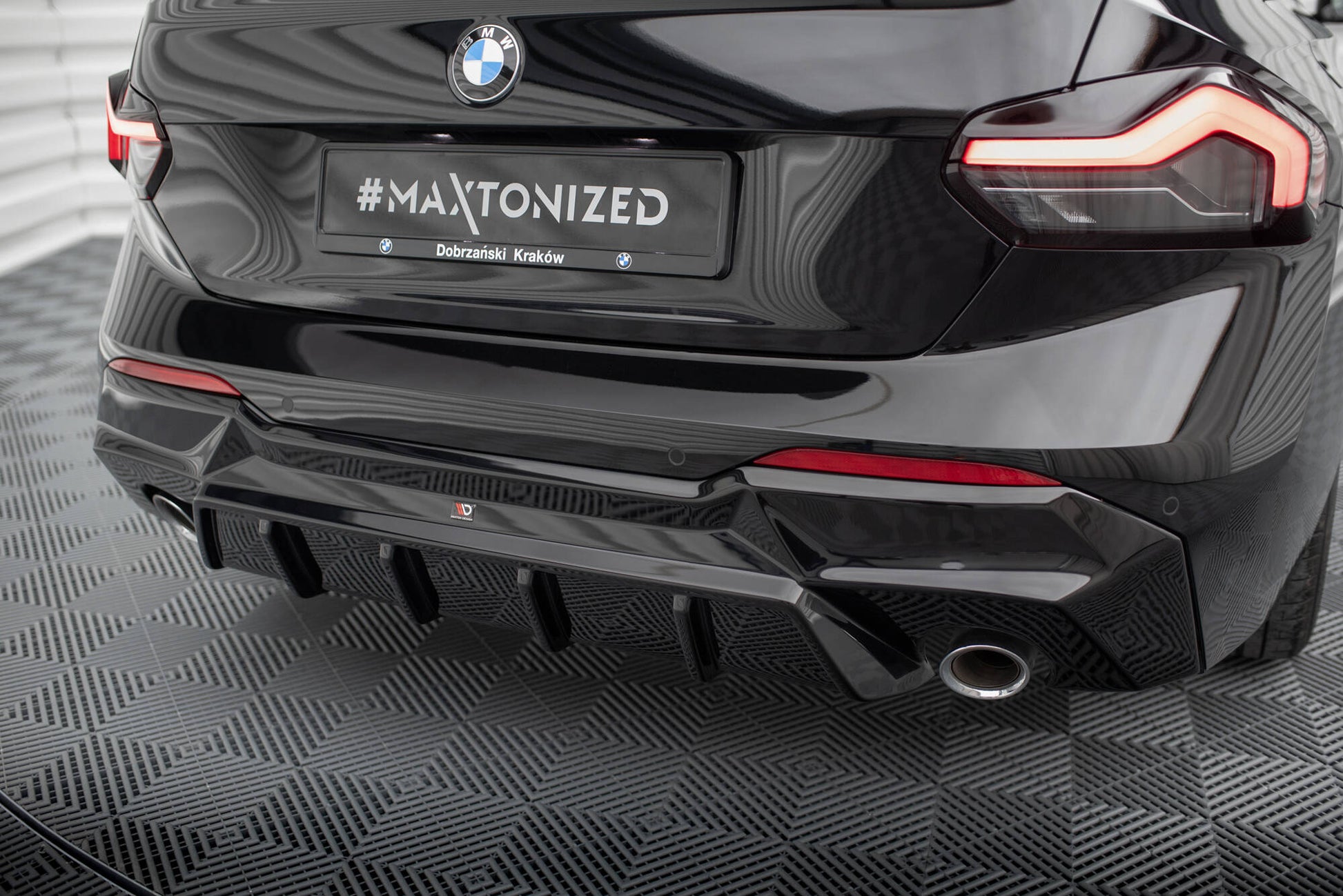 Maxton Diffusor Heck Ansatz für BMW 2 G42 schwarz Hochglanz
